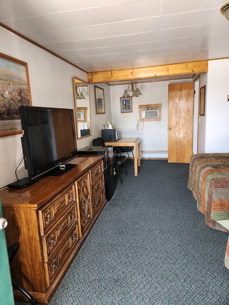 Double 2 Full Beds Photo 5